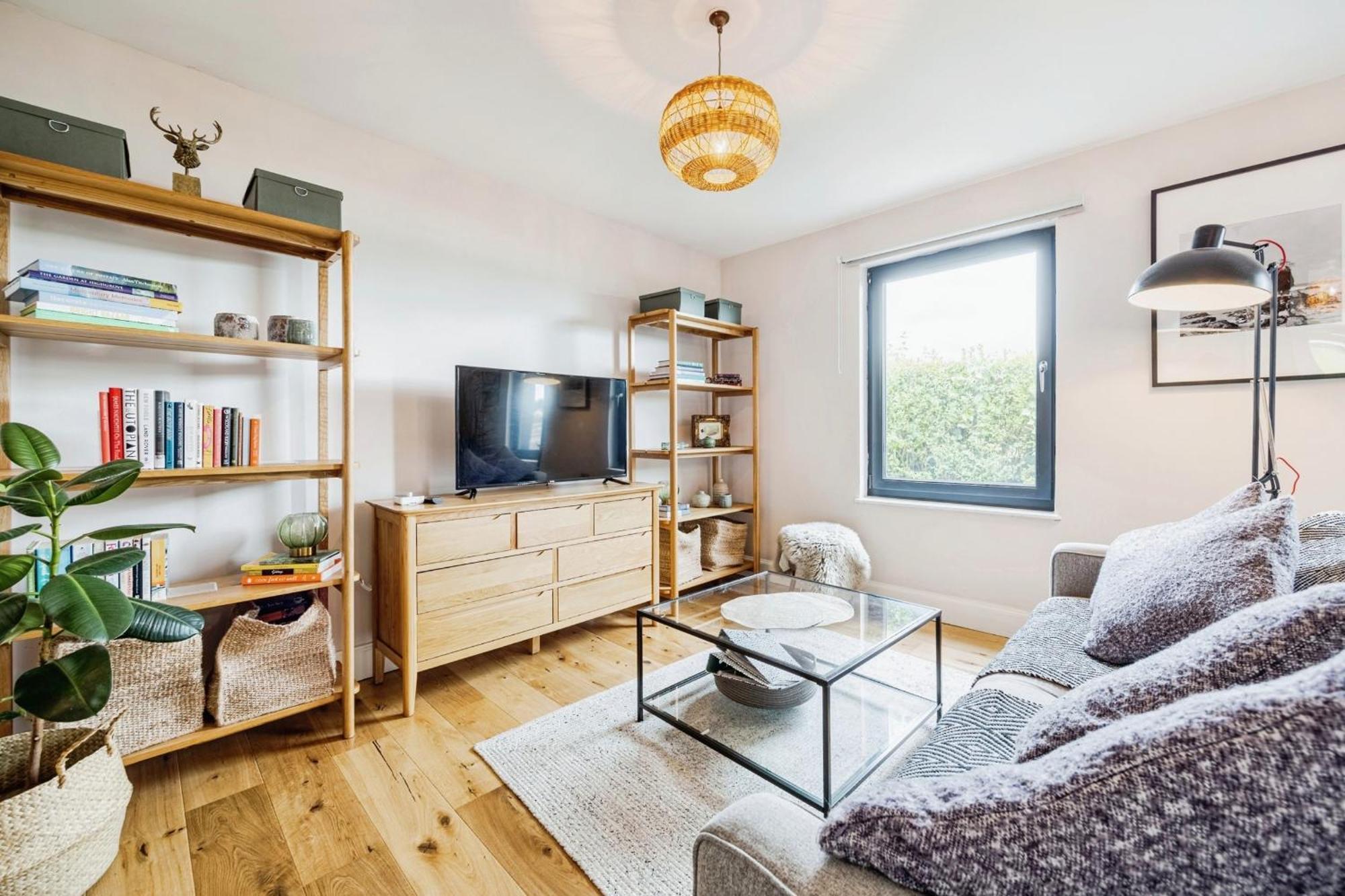 Cosy Lochside Cottage With Mountain And Sea Views Clynder Exteriör bild
