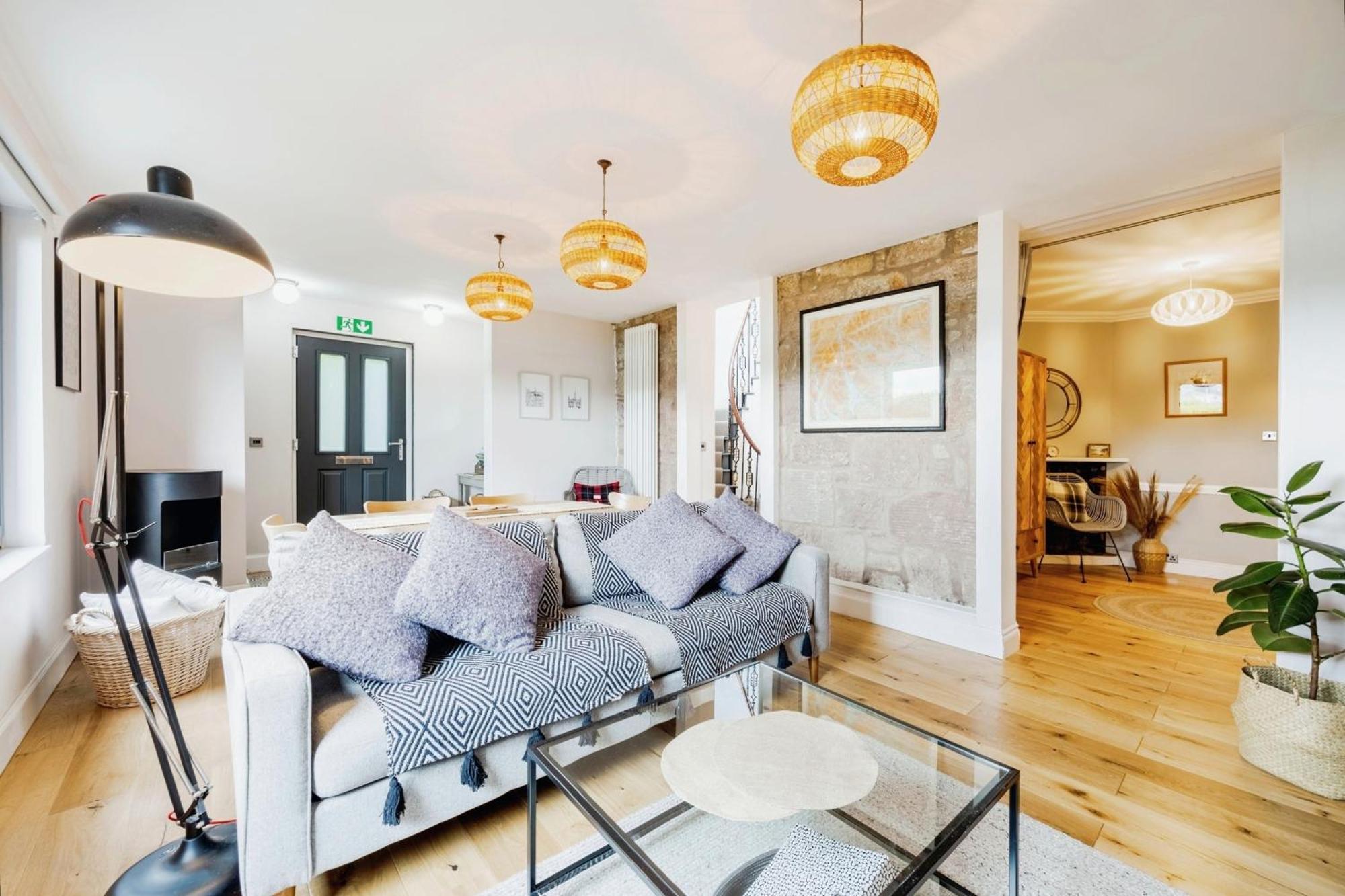 Cosy Lochside Cottage With Mountain And Sea Views Clynder Exteriör bild